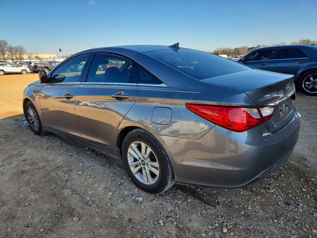 2013 HYUNDAI SONATA GLS photo 2