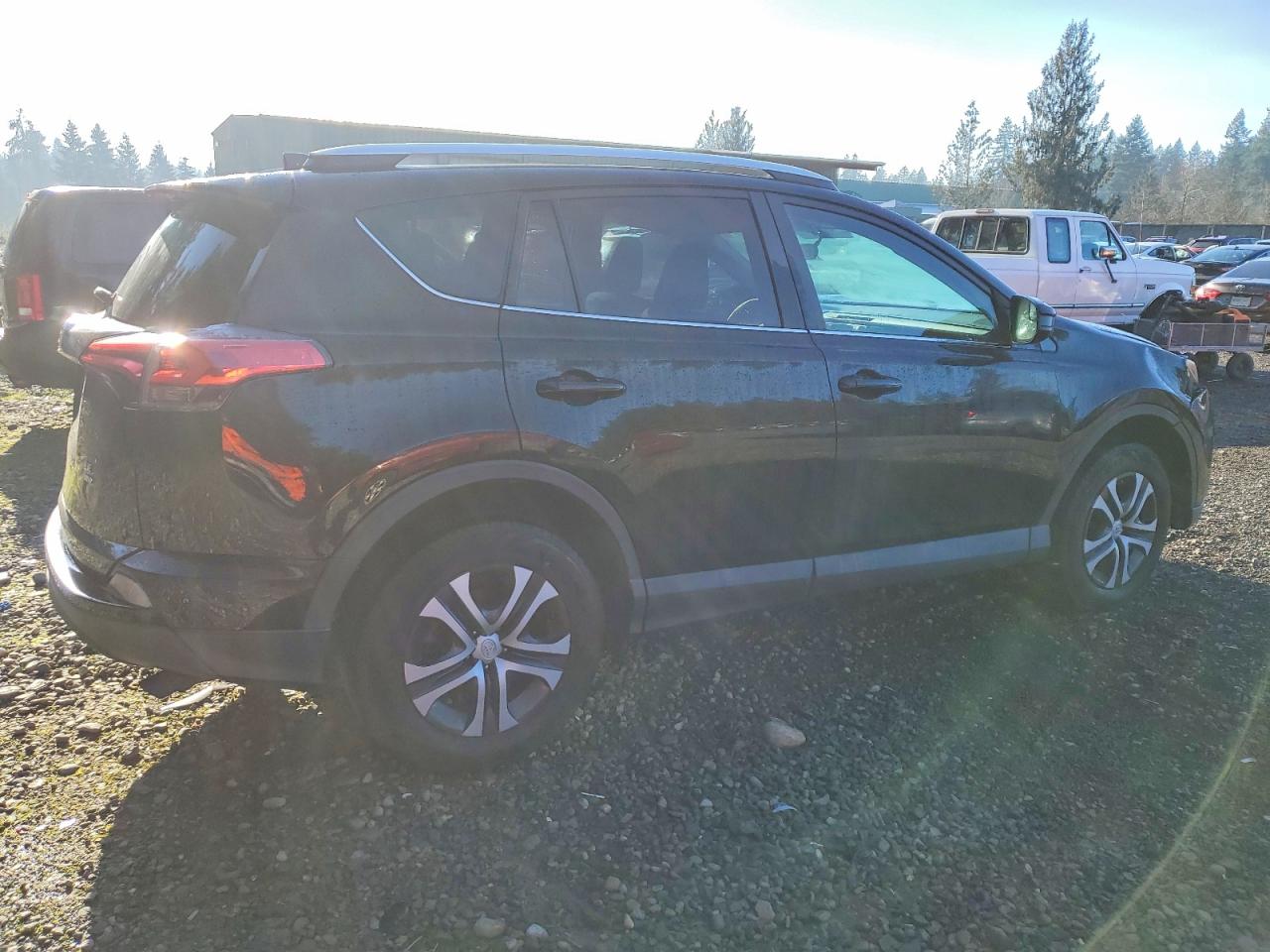 2016 TOYOTA RAV4 LE photo 7