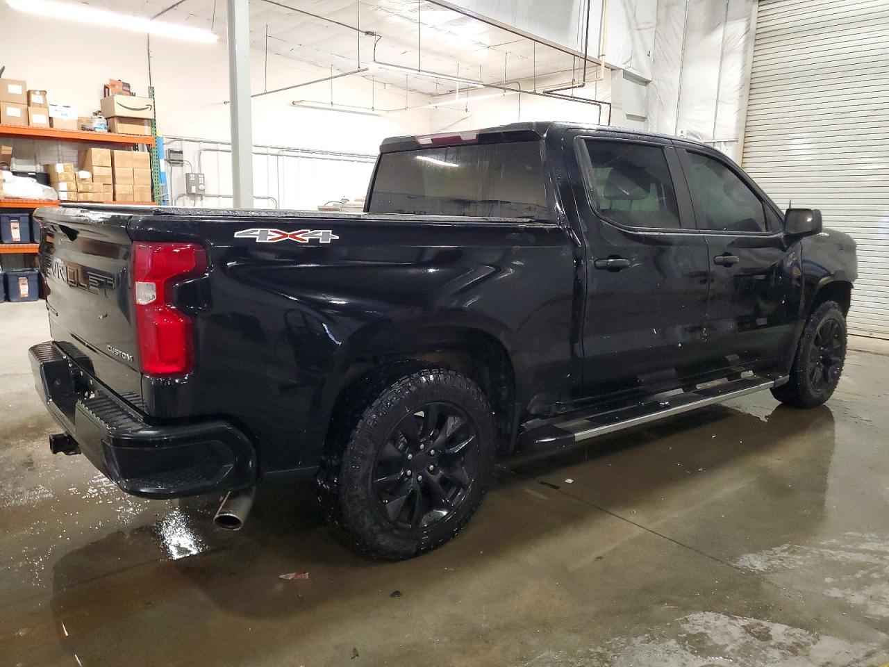 2019 CHEVROLET SILVERADO K1500 CUSTOM photo 3