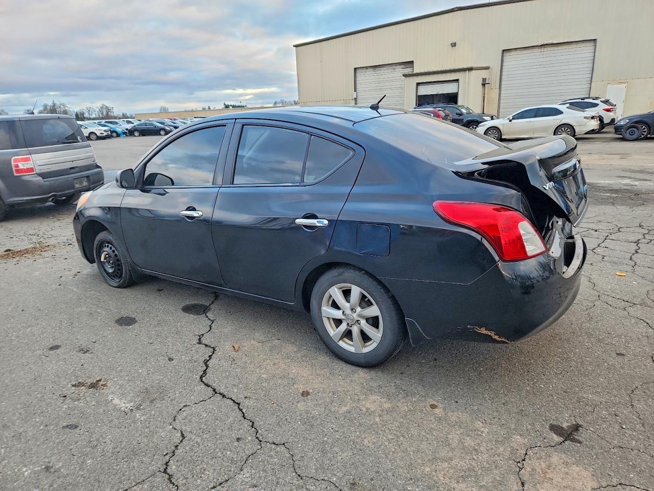 2012 NISSAN VERSA S photo 2