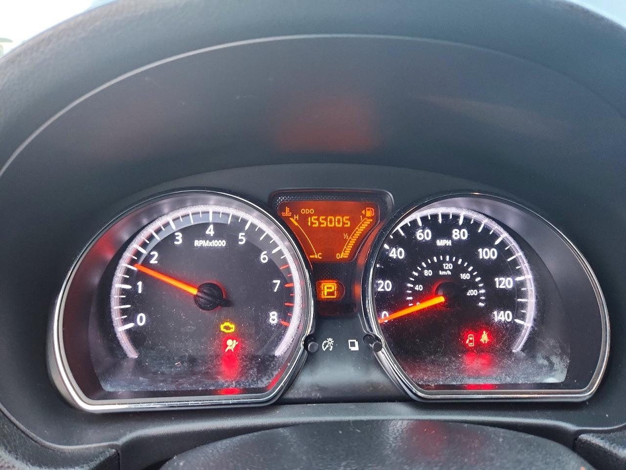 2012 NISSAN VERSA S photo 9
