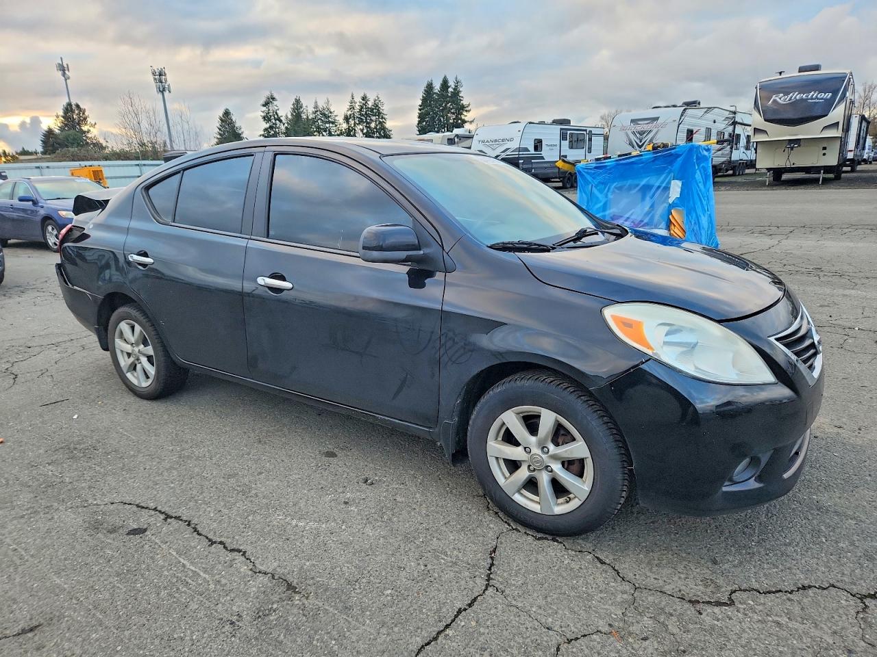 2012 NISSAN VERSA S photo 4