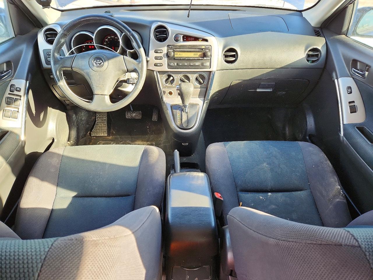 2006 TOYOTA COROLLA MATRIX XR photo 8