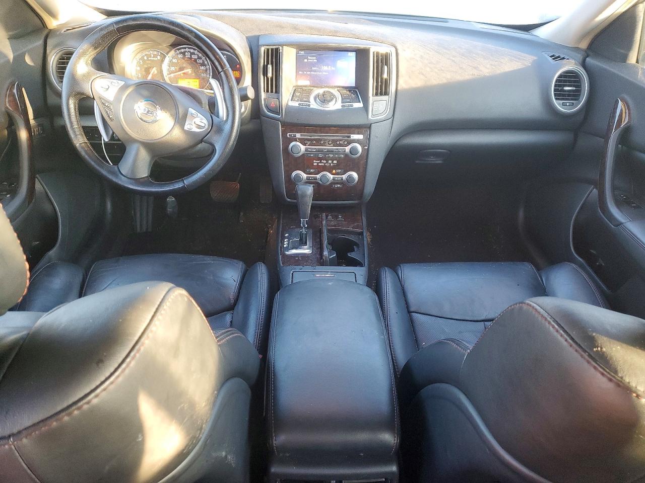 2010 NISSAN MAXIMA S photo 8