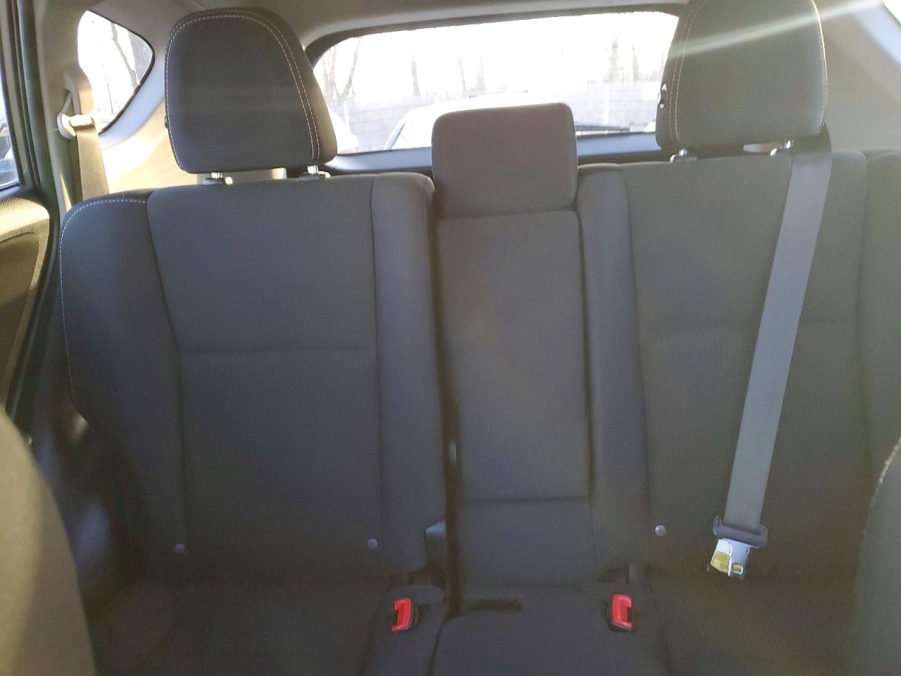 2014 TOYOTA RAV4 XLE photo 10