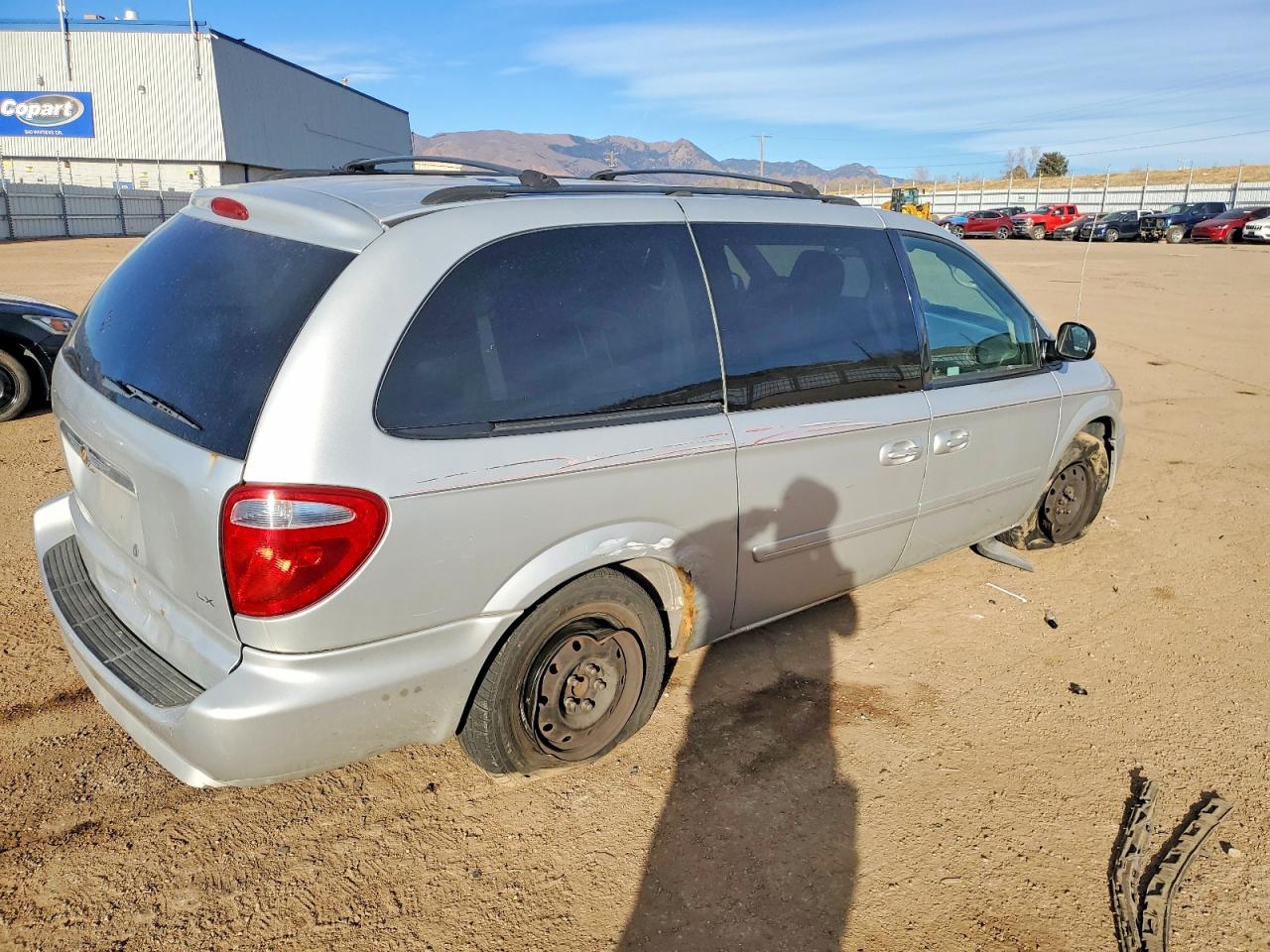 2007 CHRYSLER TOWN & COUNTRY LX photo 7