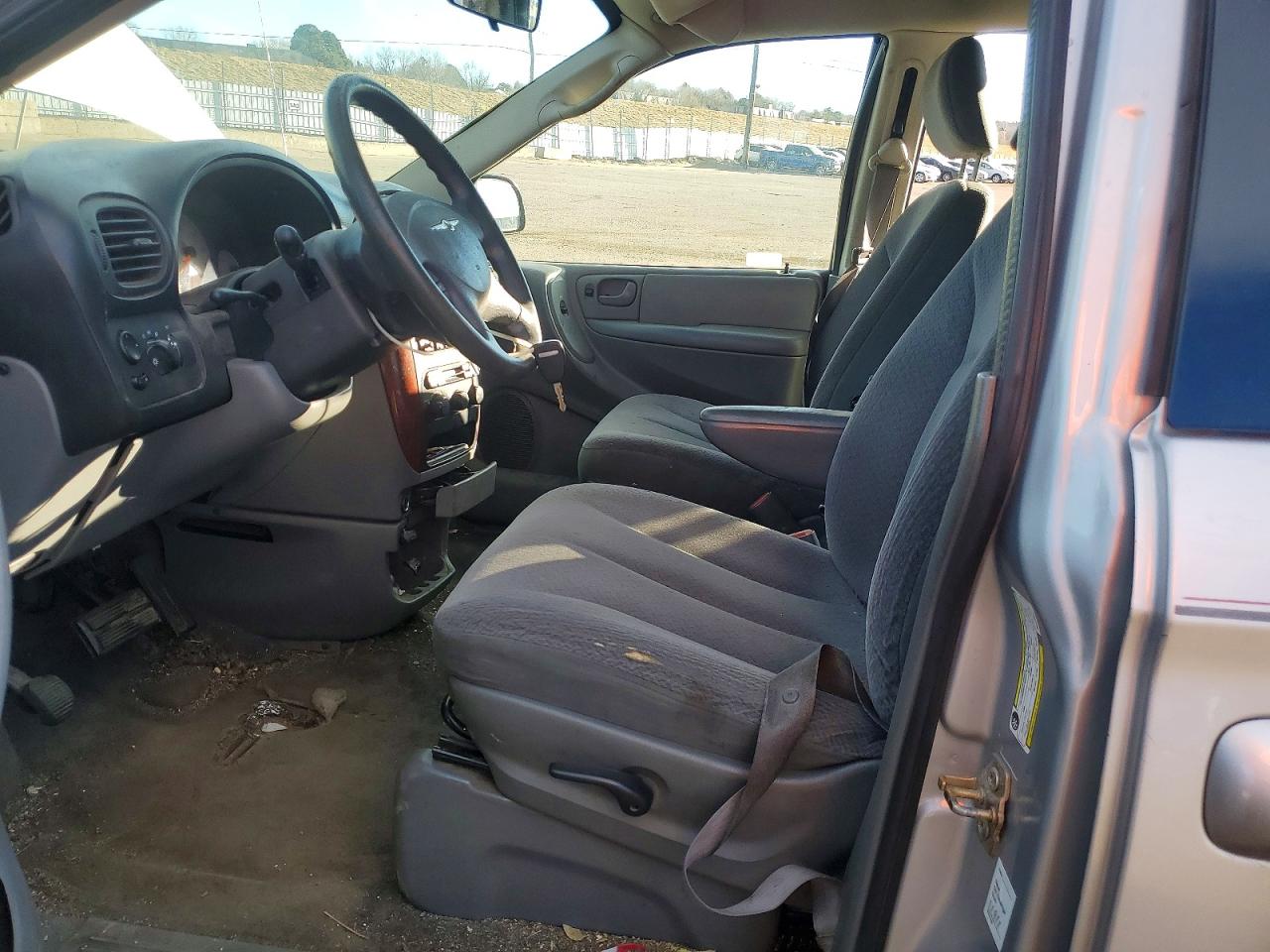2007 CHRYSLER TOWN & COUNTRY LX photo 19