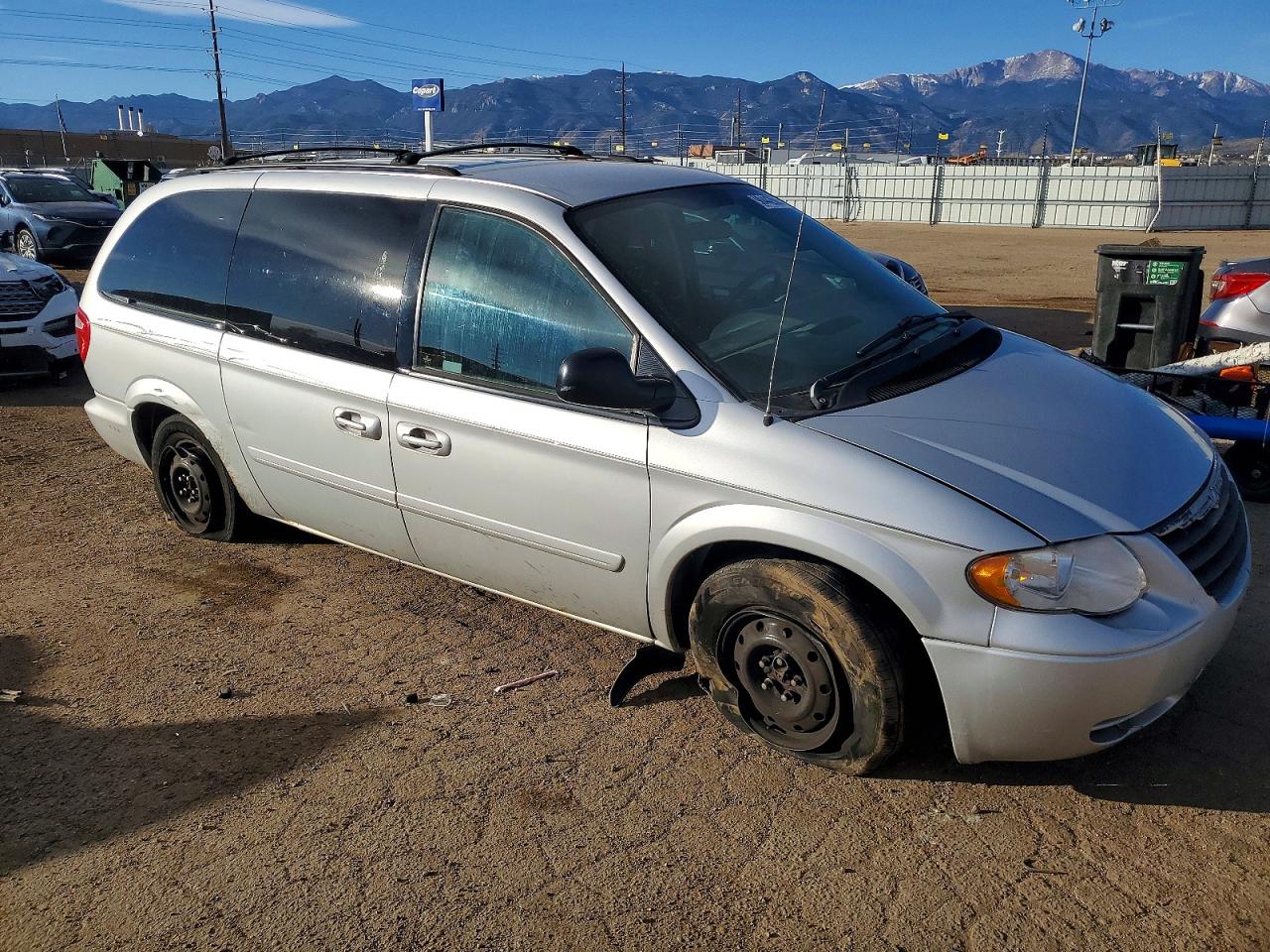 2007 CHRYSLER TOWN & COUNTRY LX photo 10