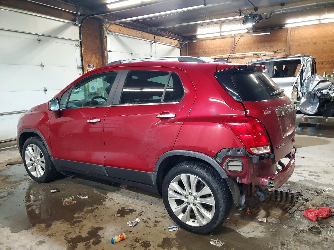 2020 CHEVROLET TRAX PREMIER photo 2