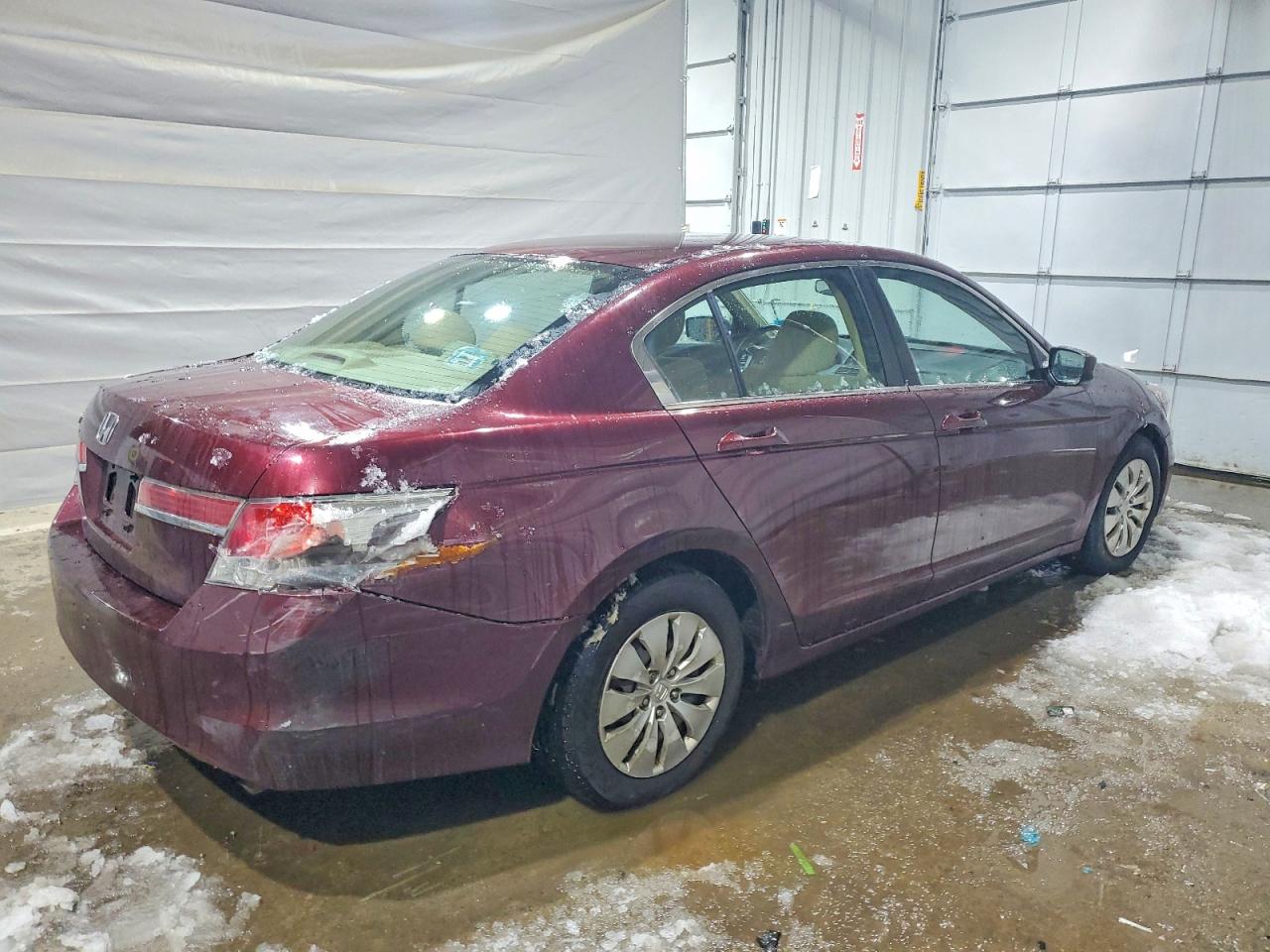 2012 HONDA ACCORD LX photo 5