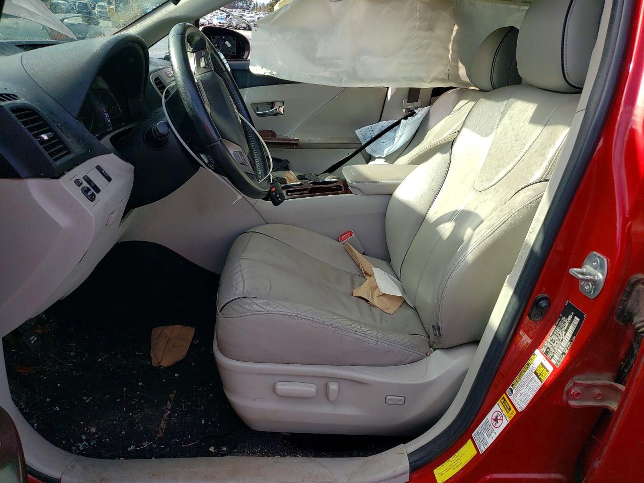 2010 TOYOTA VENZA photo 13