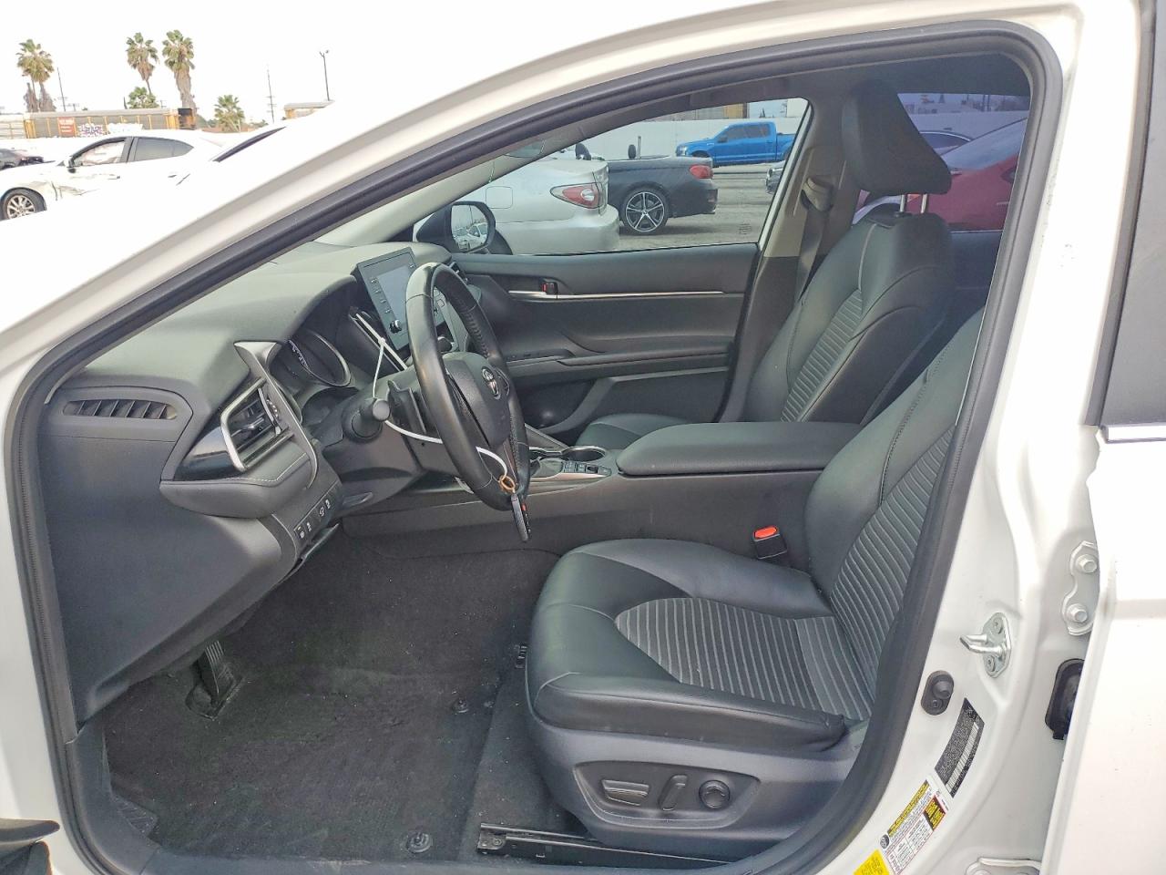 2023 TOYOTA CAMRY SE NIGHT SHADE photo 7