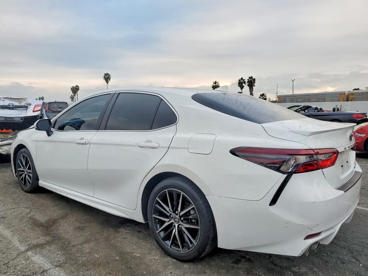 2023 TOYOTA CAMRY SE NIGHT SHADE photo 2