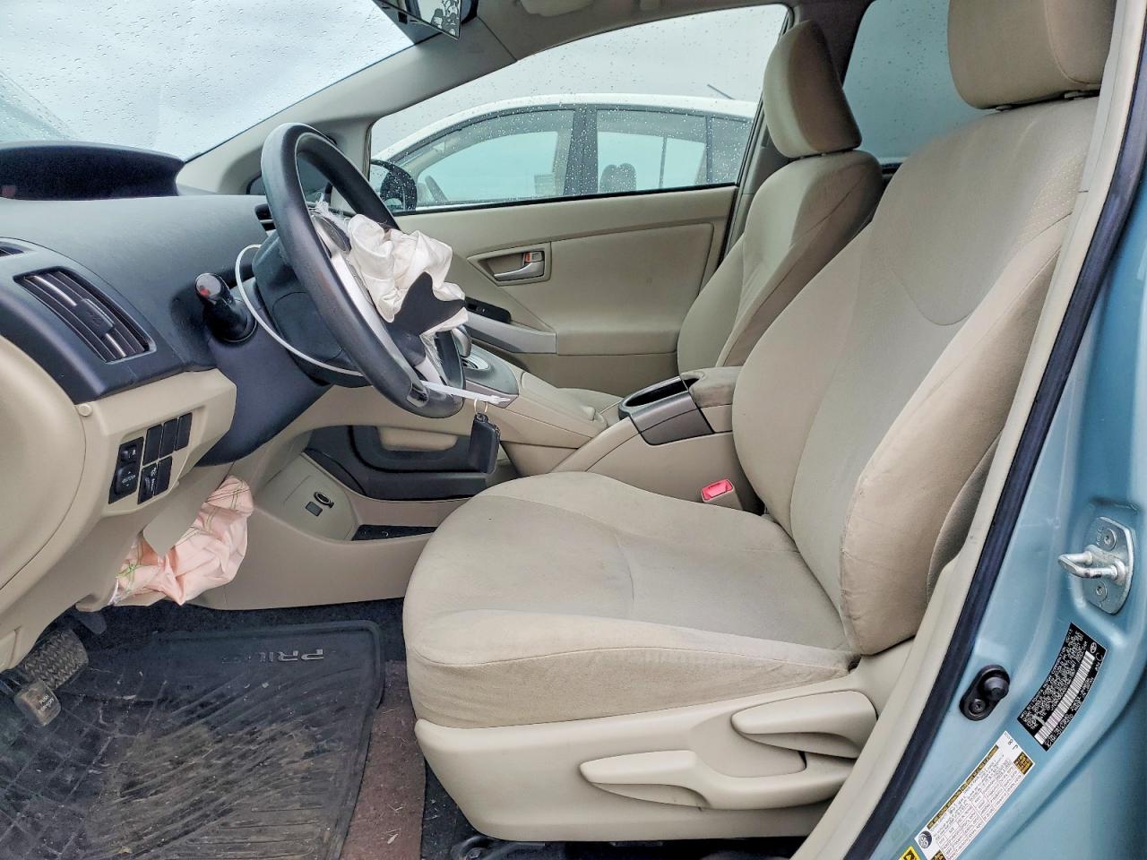 2013 TOYOTA PRIUS photo 7