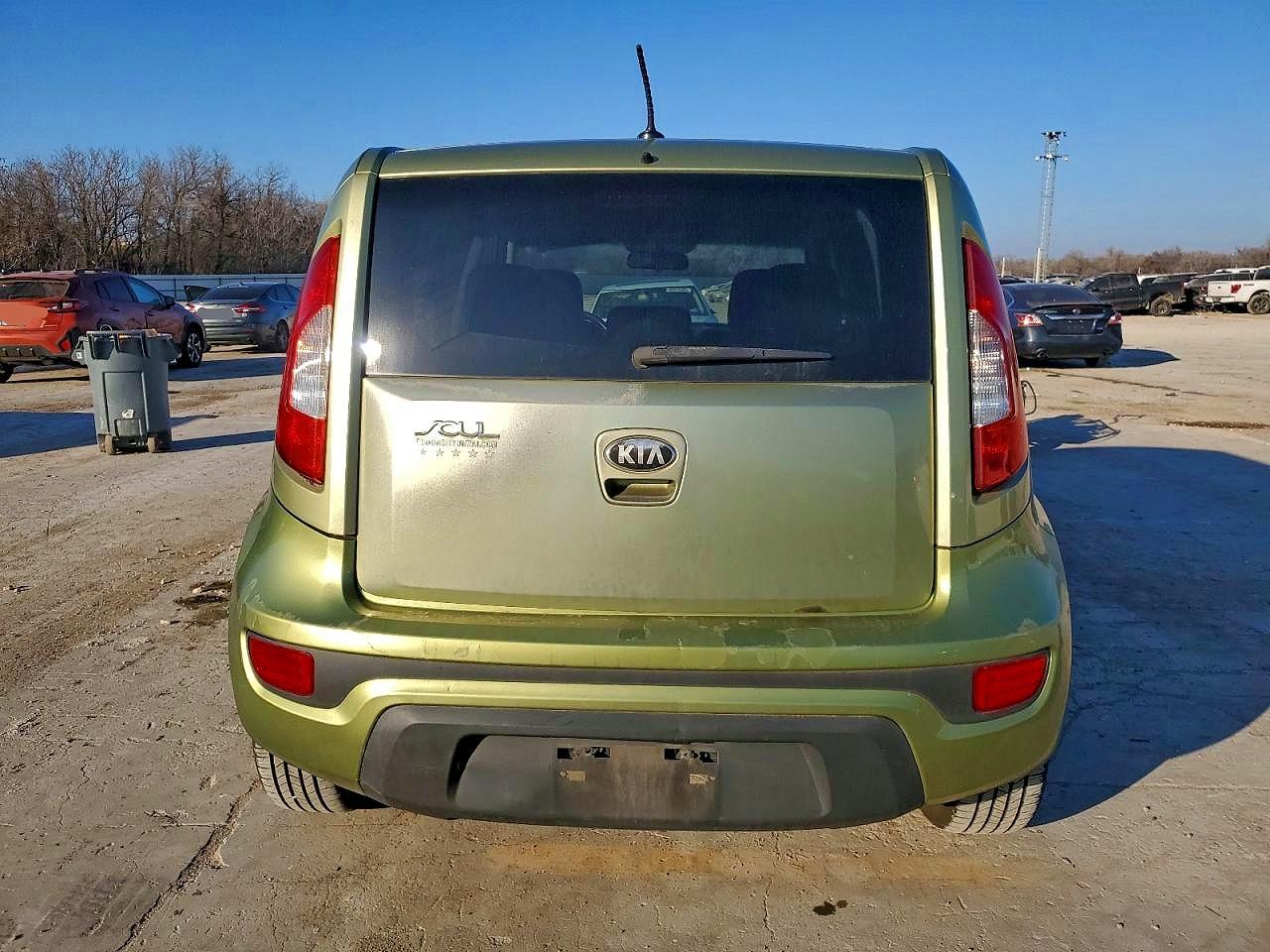 2013 KIA SOUL + photo 11