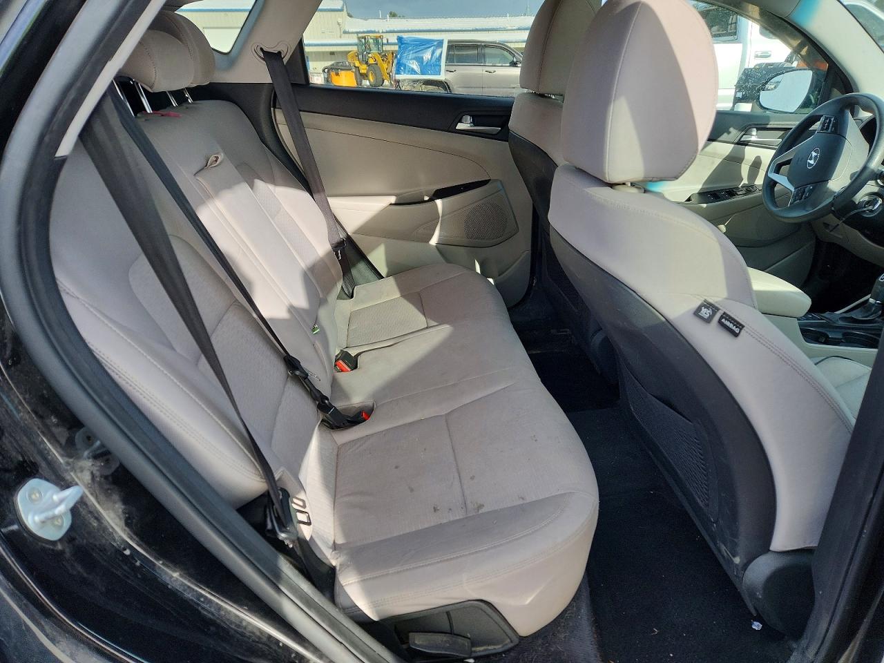 2019 HYUNDAI TUCSON SE photo 10