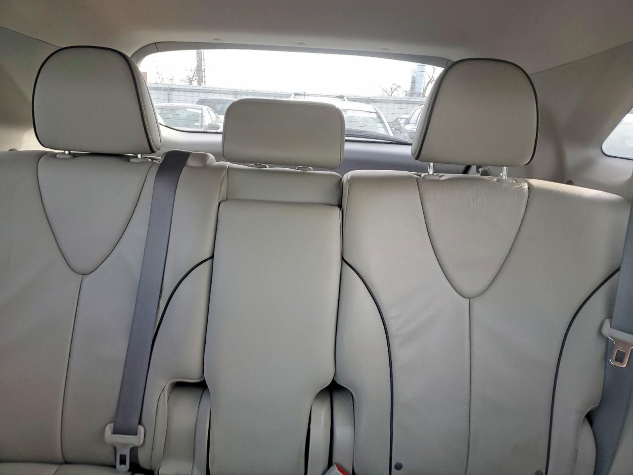 2012 TOYOTA VENZA LE photo 10