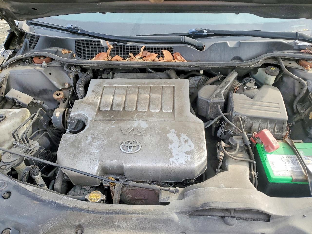2012 TOYOTA VENZA LE photo 12