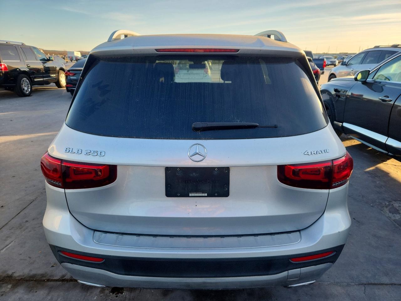 2020 MERCEDES-BENZ GLB 250 4MATIC photo 11