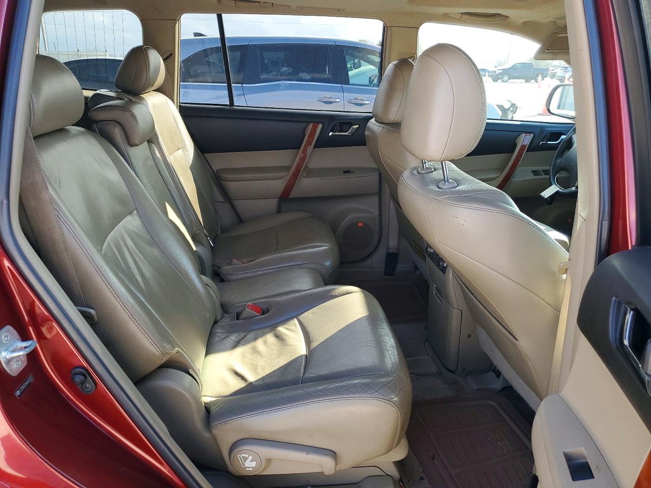 2010 TOYOTA HIGHLANDER LIMITED photo 11