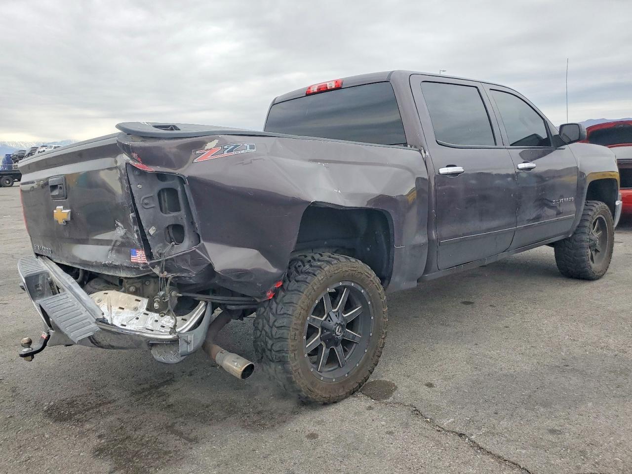 2015 CHEVROLET SILVERADO K1500 LT photo 3