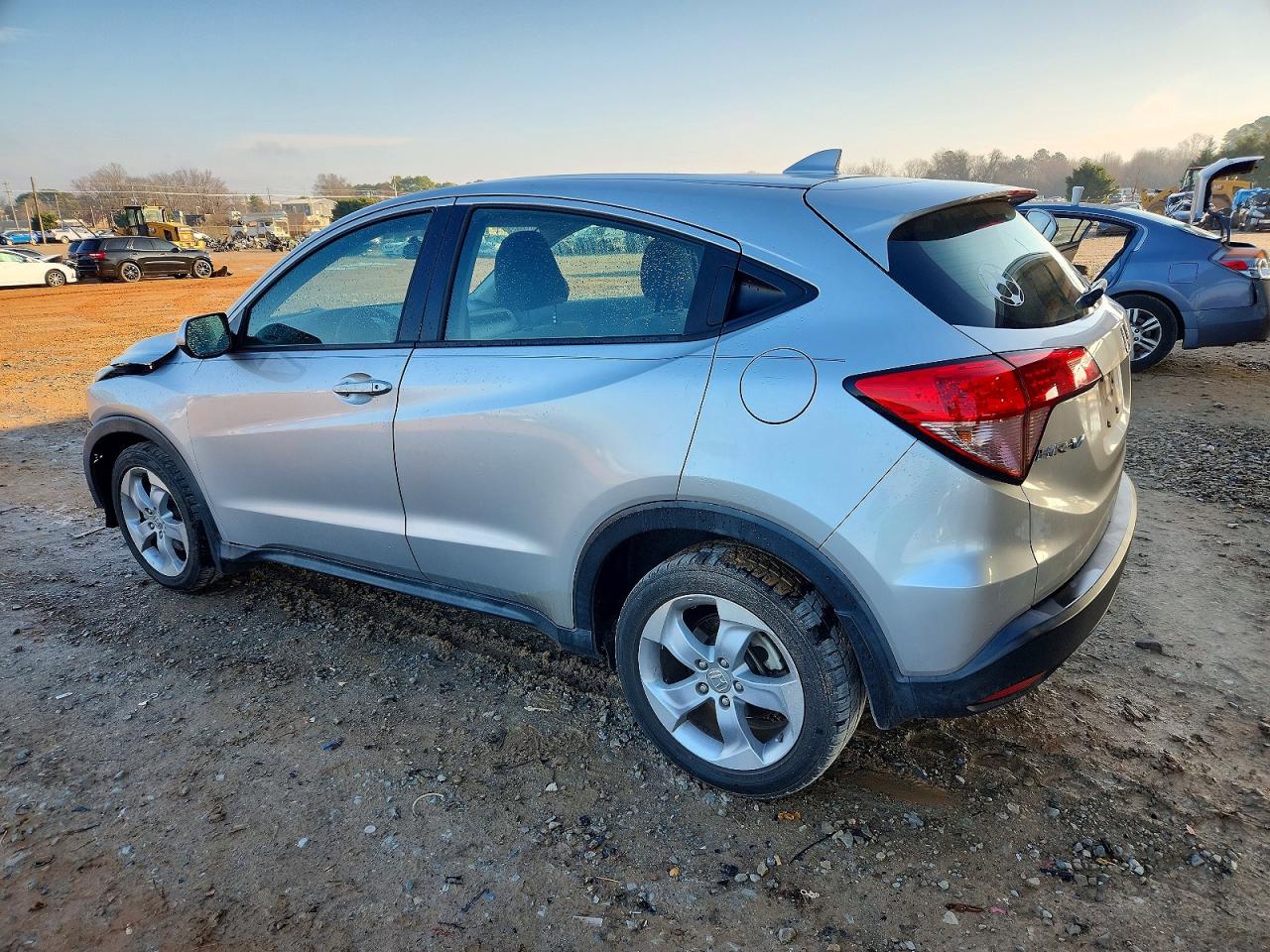 2016 HONDA HR-V LX photo 2