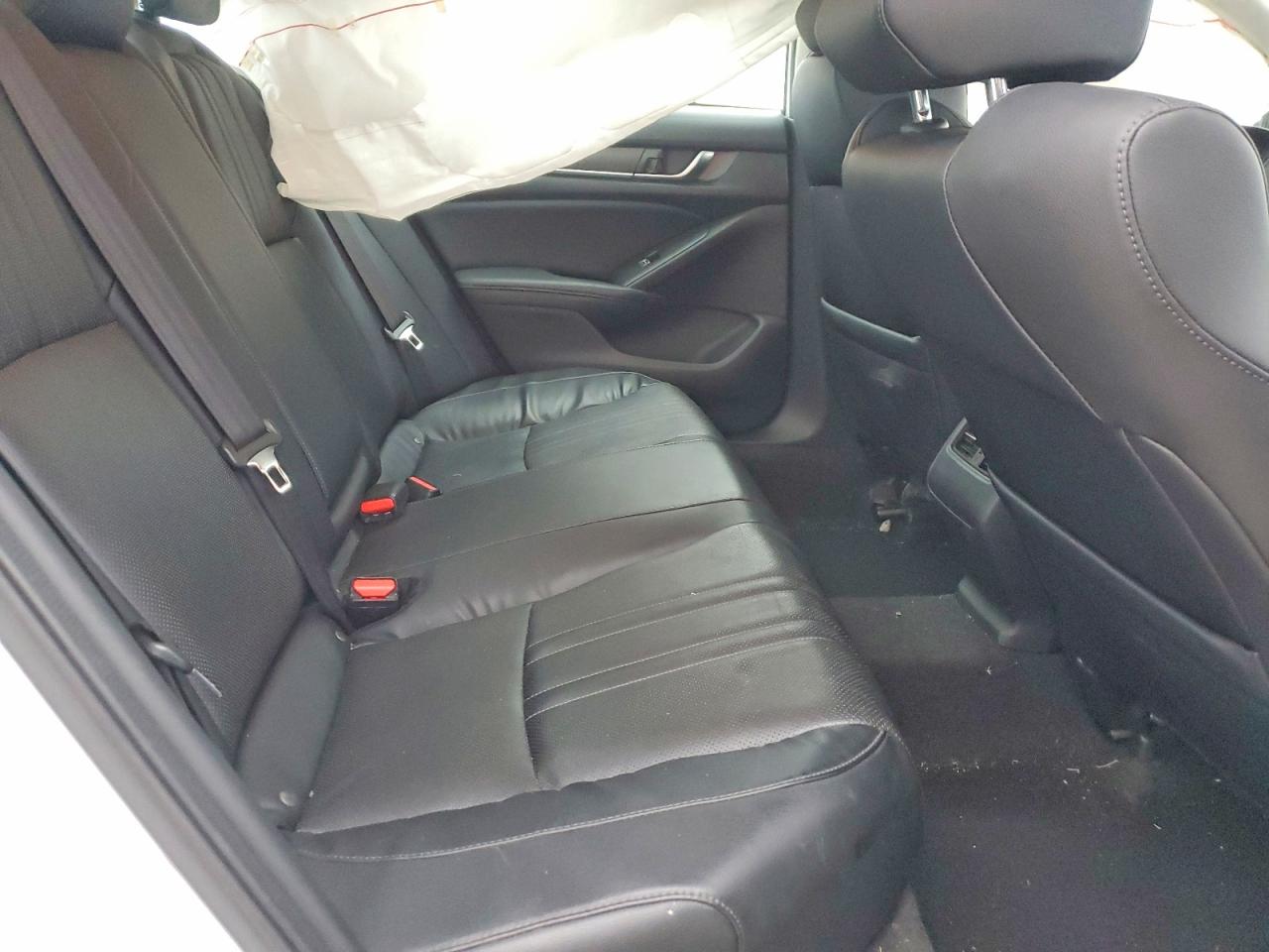 2018 HONDA ACCORD EXL photo 10