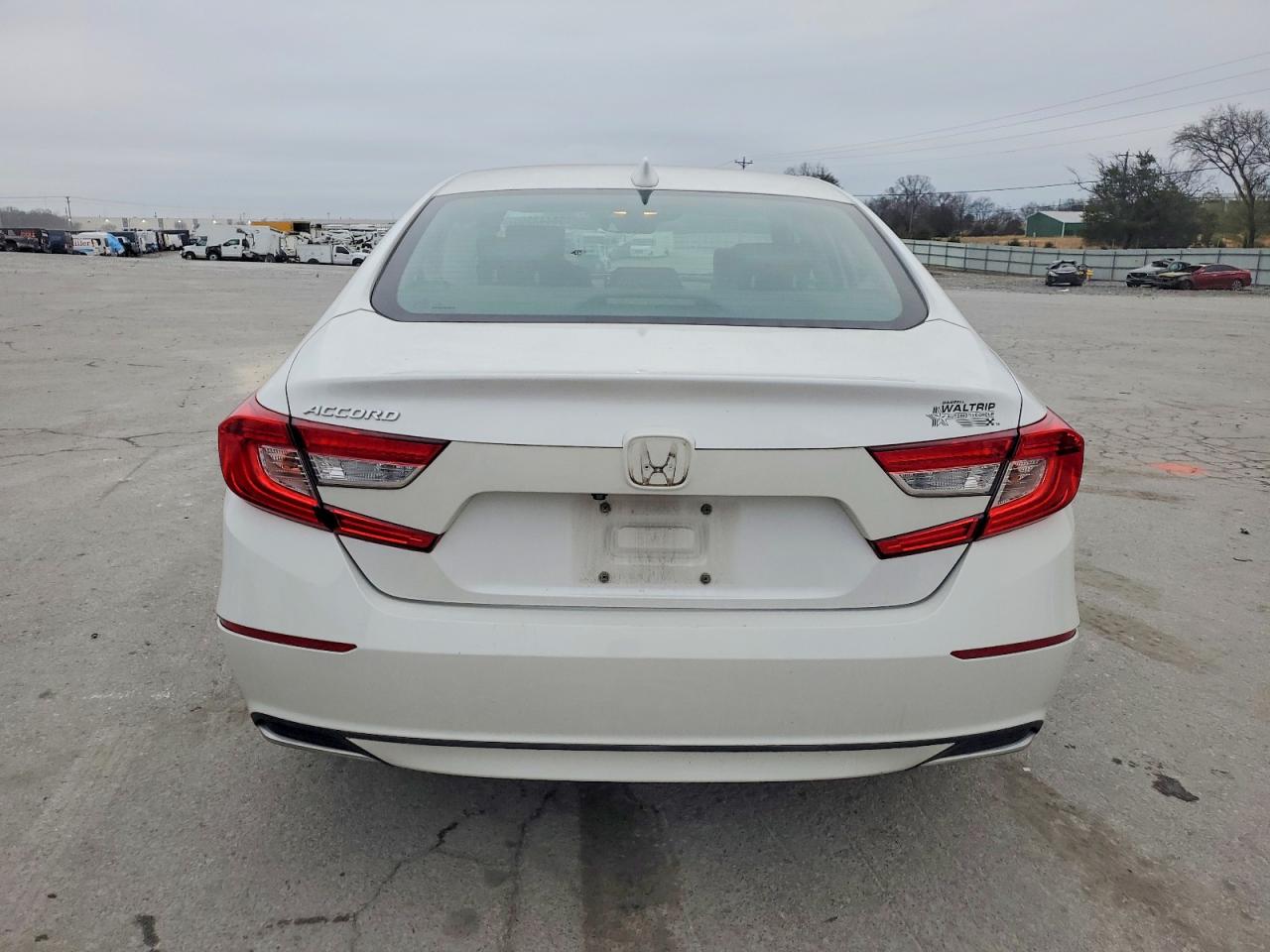 2018 HONDA ACCORD EXL photo 6