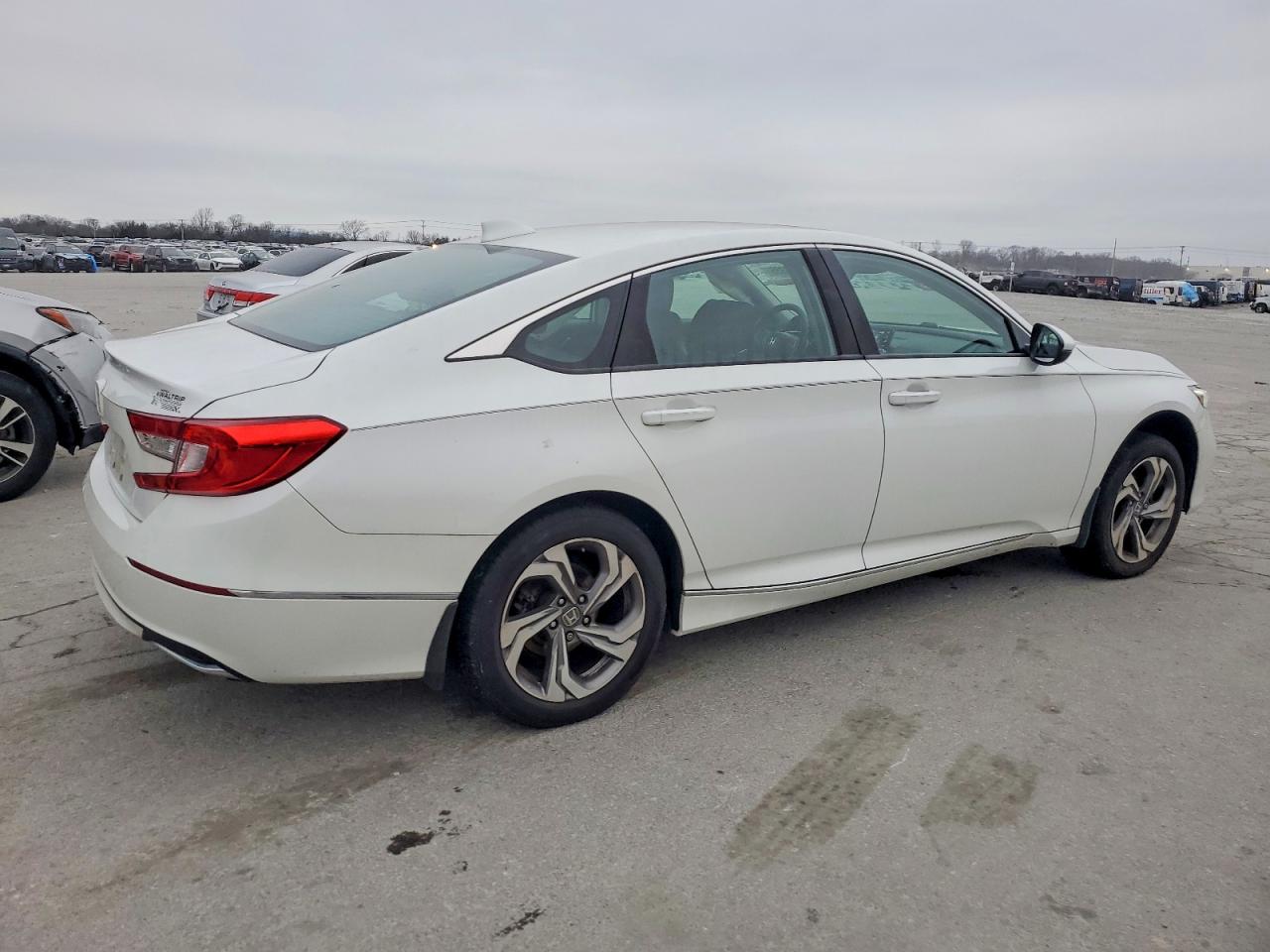 2018 HONDA ACCORD EXL photo 3