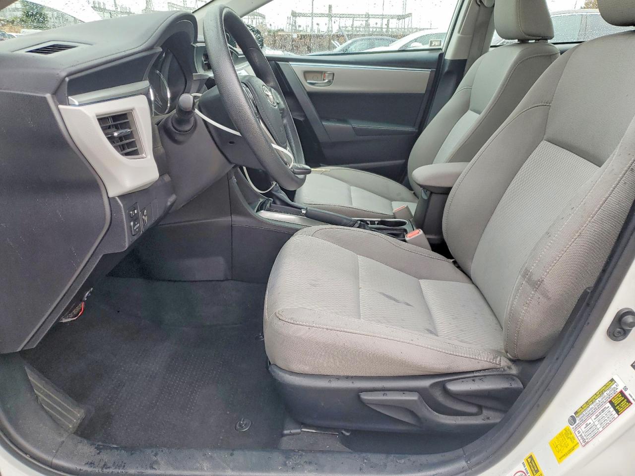 2016 TOYOTA COROLLA ECO photo 19