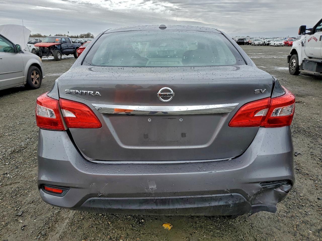 2017 NISSAN SENTRA S photo 6