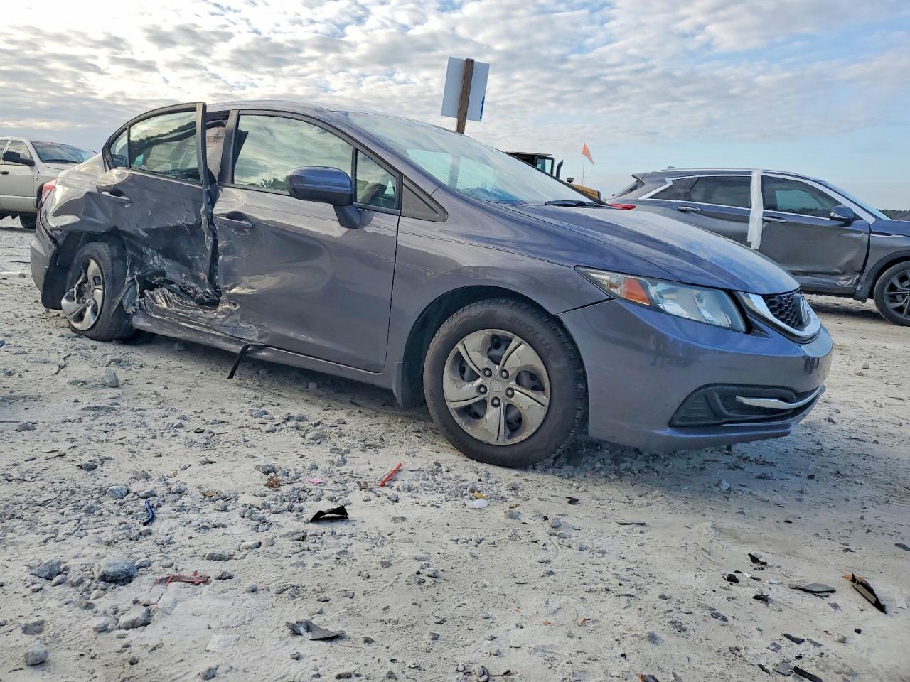 2014 HONDA CIVIC LX photo 4