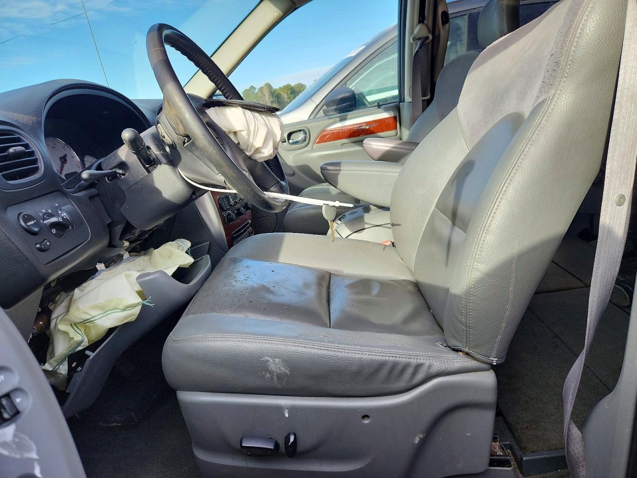 2006 CHRYSLER TOWN & COUNTRY LIMITED photo 7