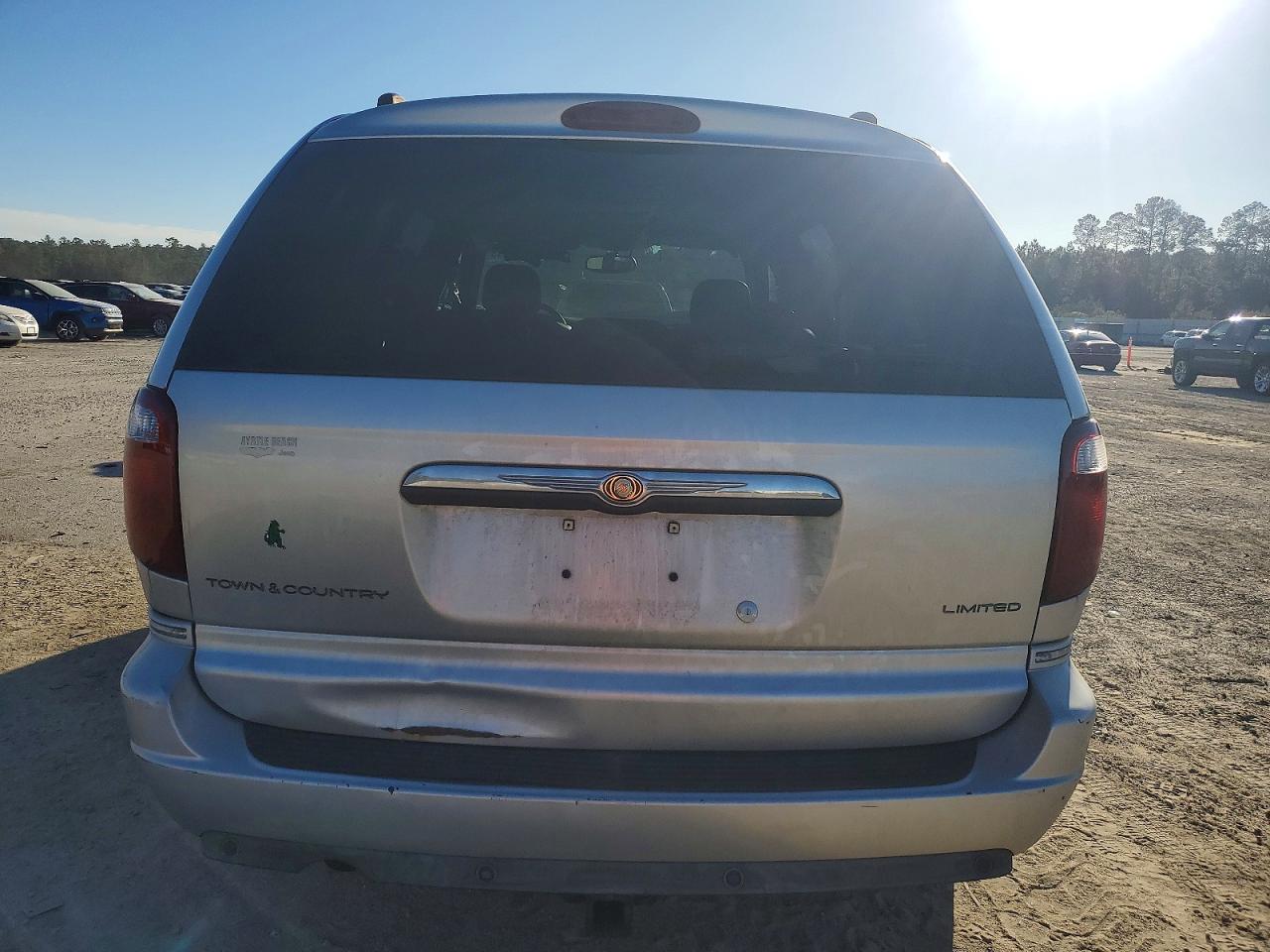2006 CHRYSLER TOWN & COUNTRY LIMITED photo 6