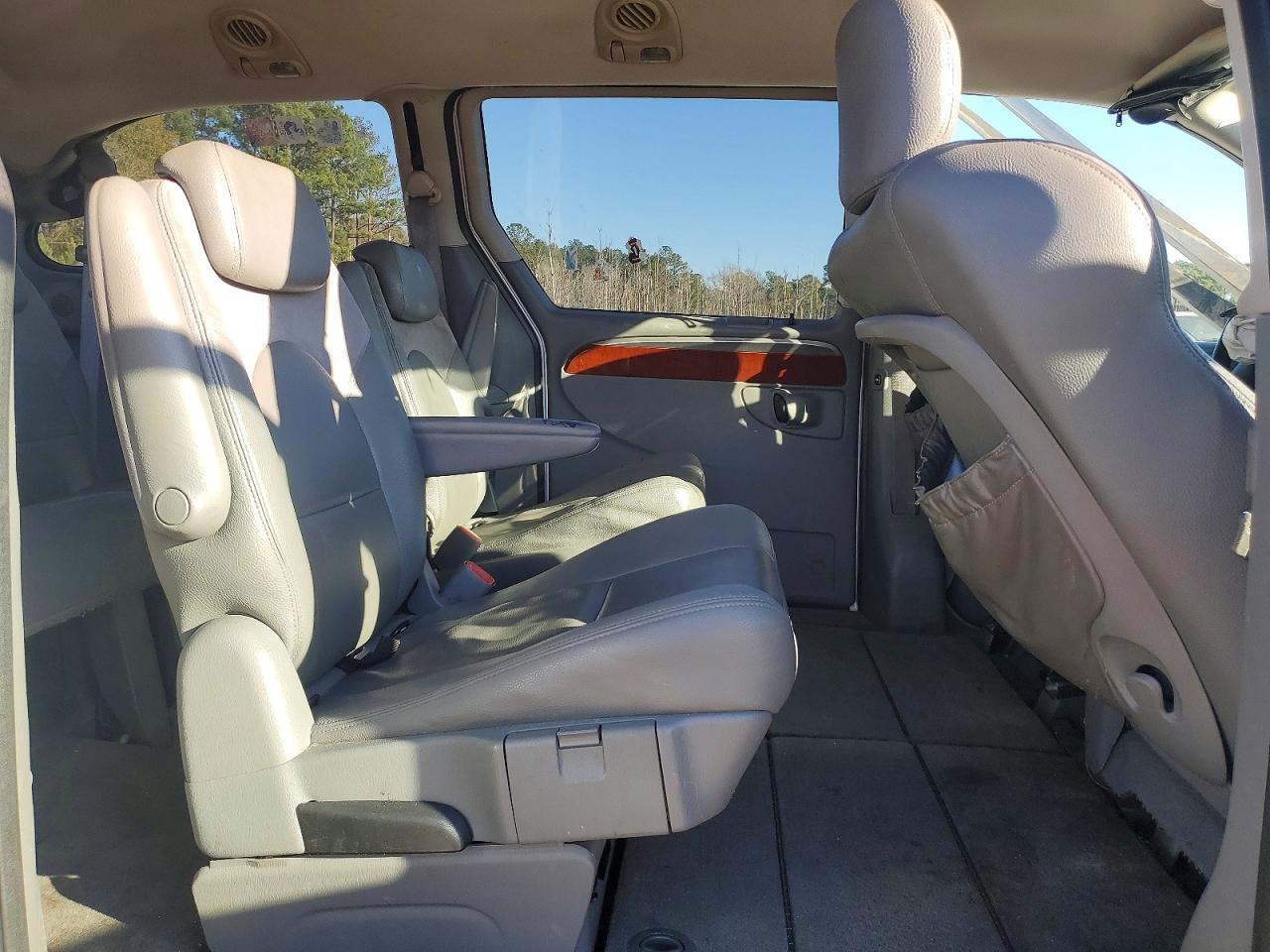 2006 CHRYSLER TOWN & COUNTRY LIMITED photo 11