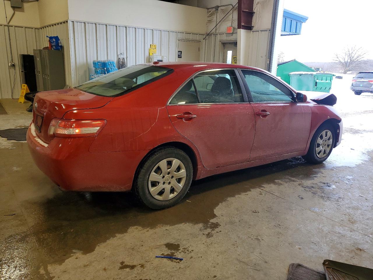 2011 TOYOTA CAMRY BASE photo 3