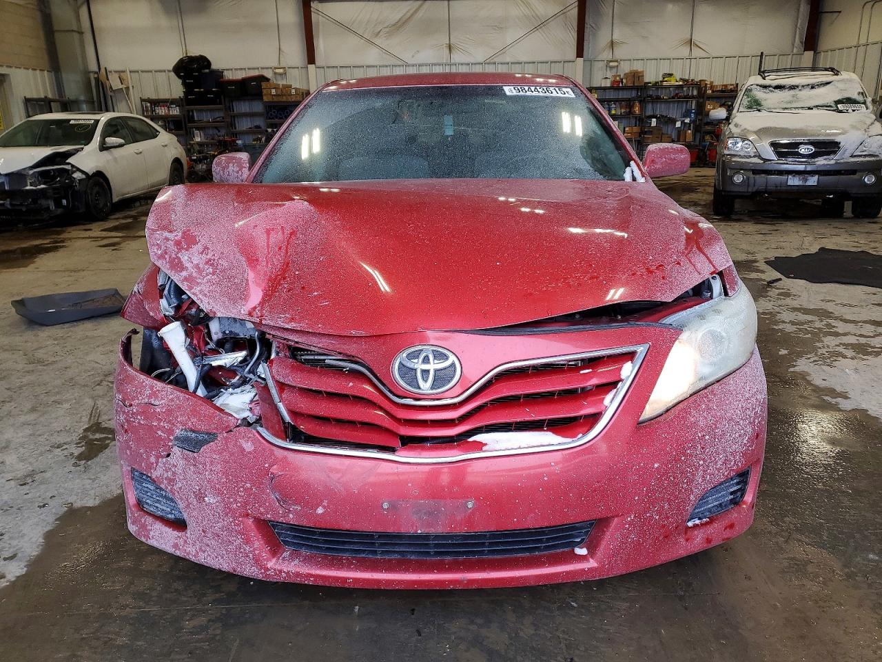 2011 TOYOTA CAMRY BASE photo 5