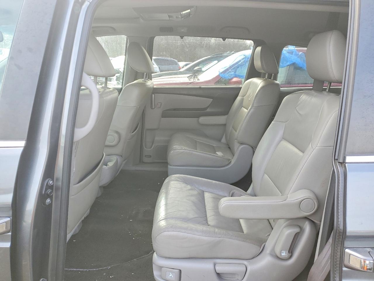 2012 HONDA ODYSSEY EXL photo 11
