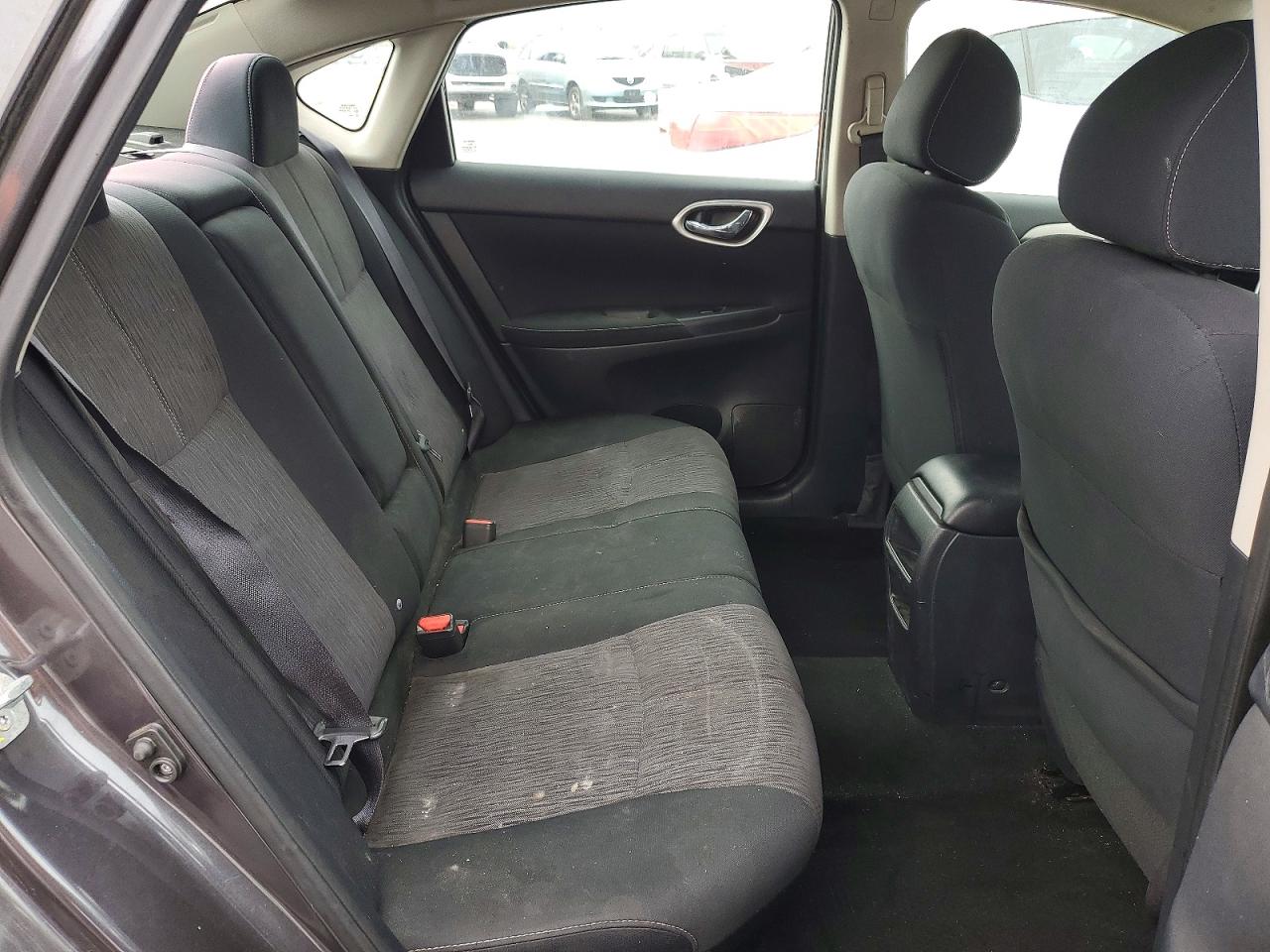 2015 NISSAN SENTRA S photo 10