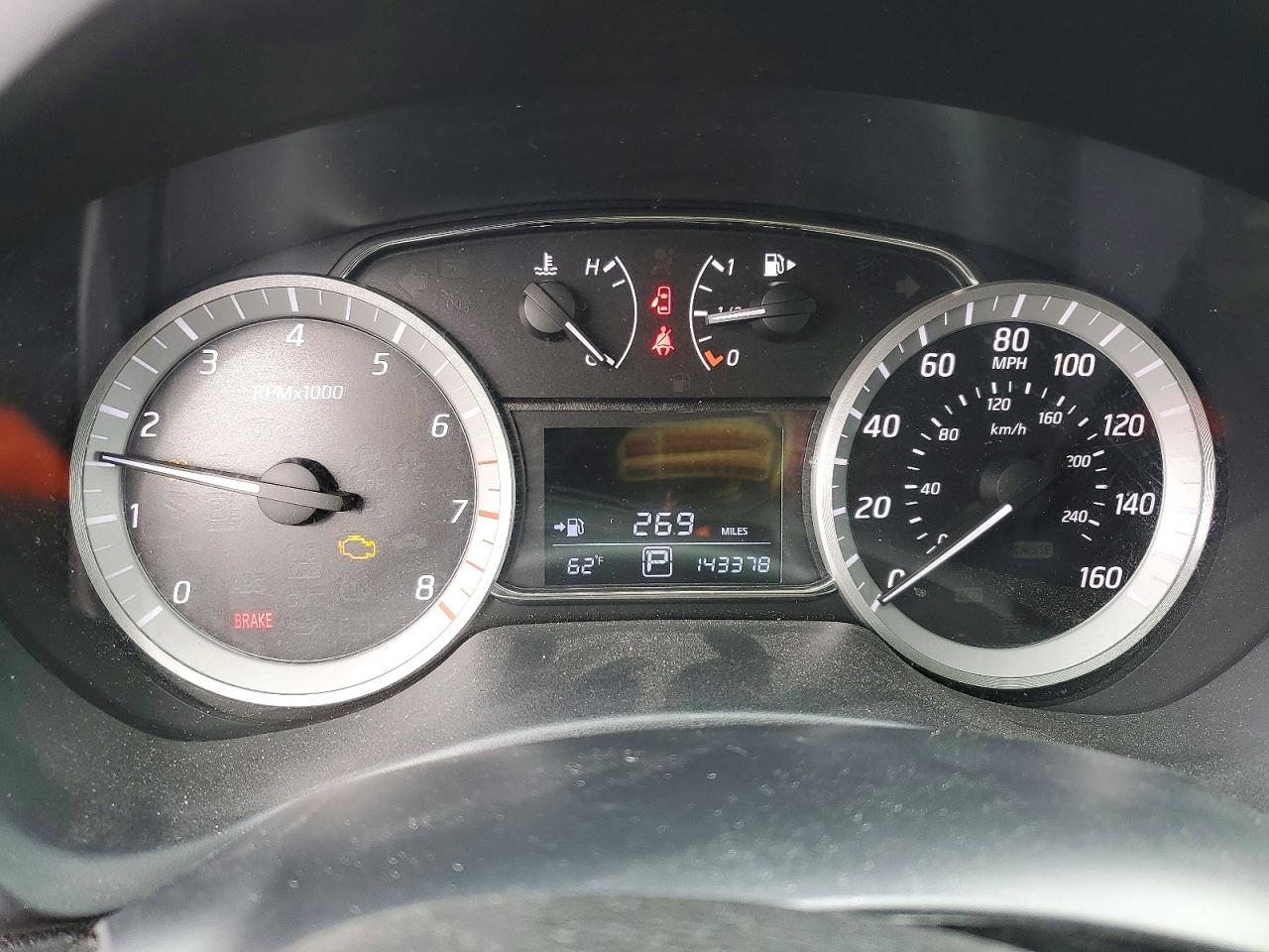 2015 NISSAN SENTRA S photo 9