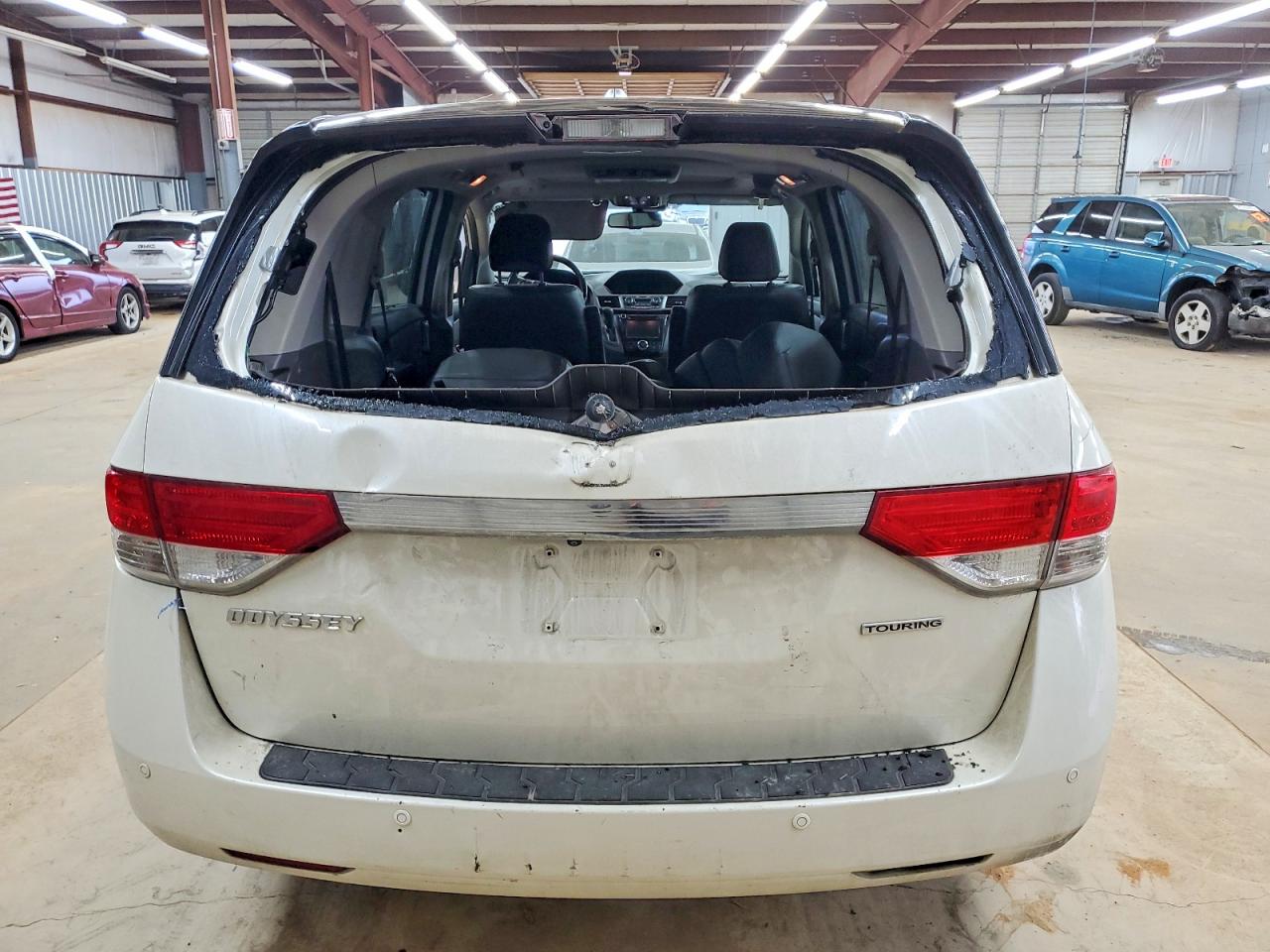 2016 HONDA ODYSSEY TOURING photo 6