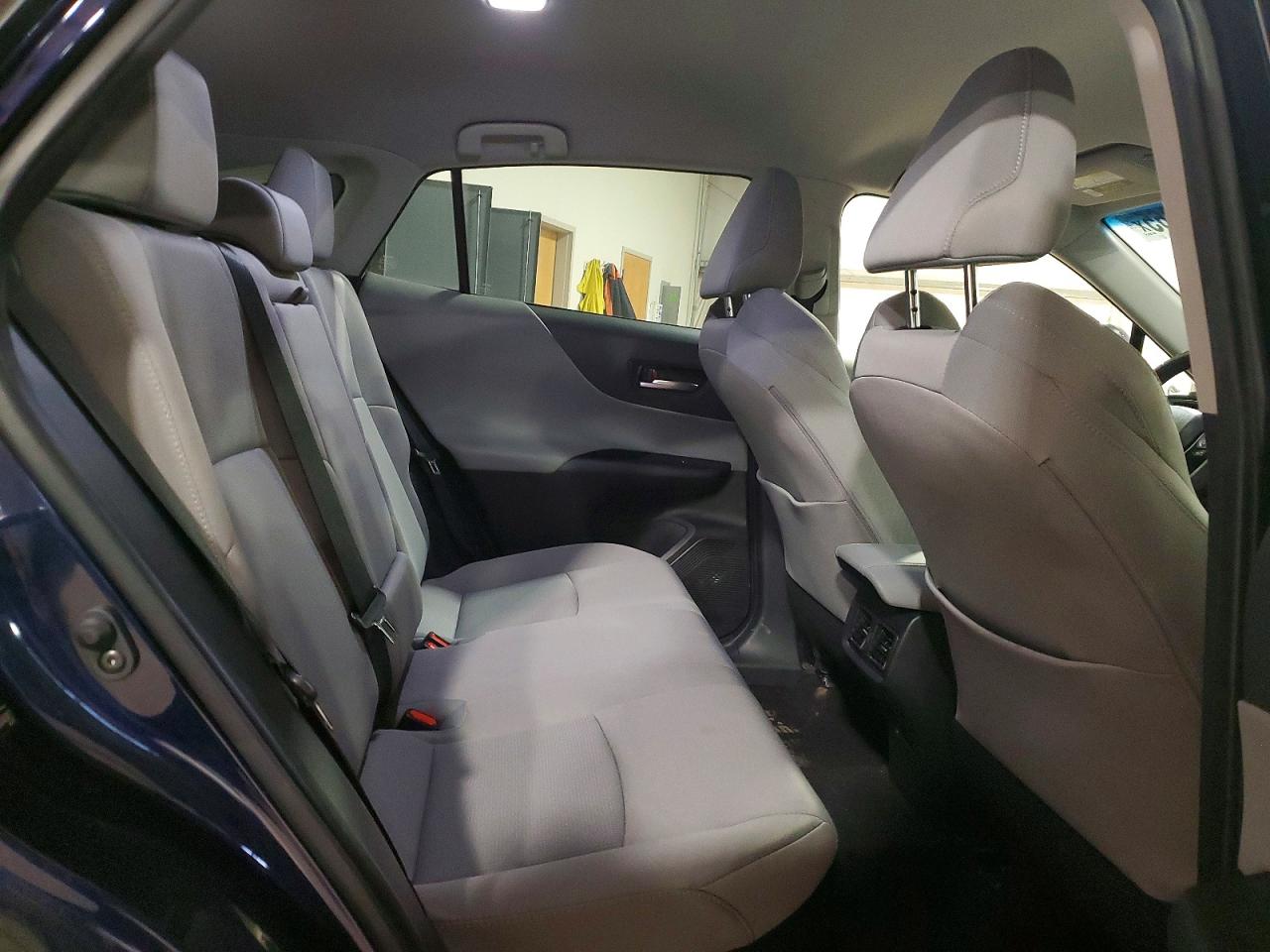 2021 TOYOTA VENZA photo 11
