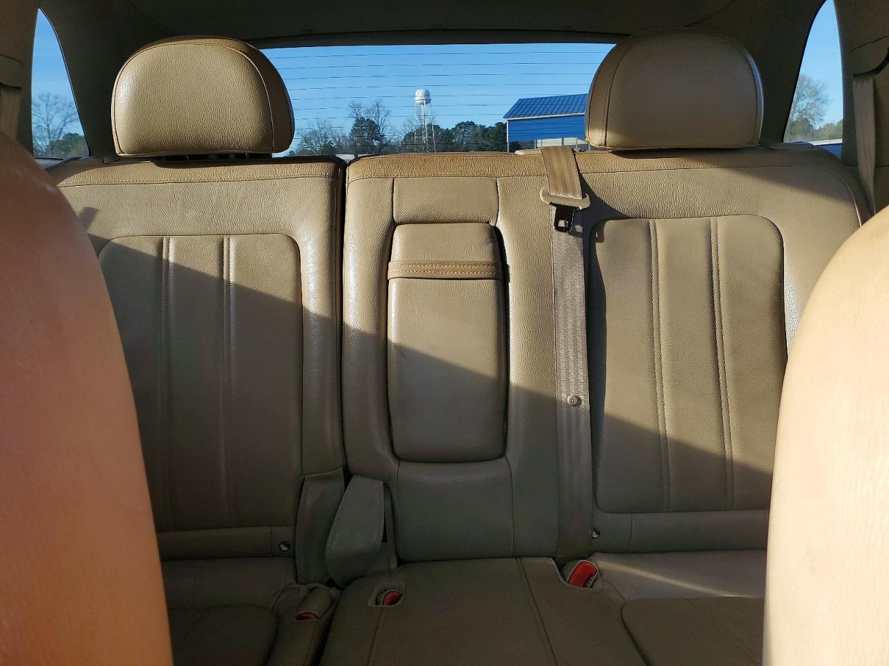 2009 SATURN VUE XR photo 28