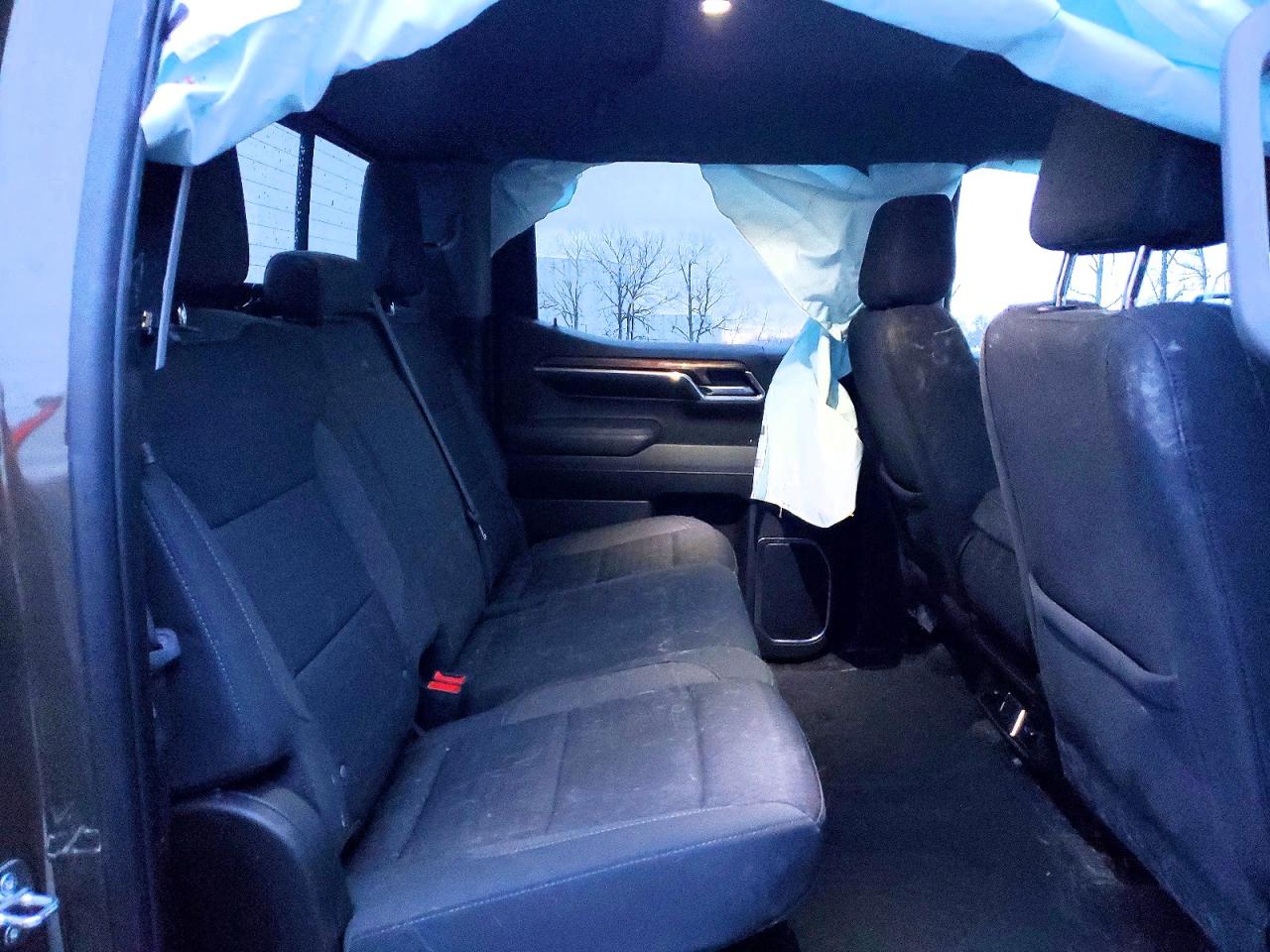 2024 CHEVROLET SILVERADO K1500 LT photo 10