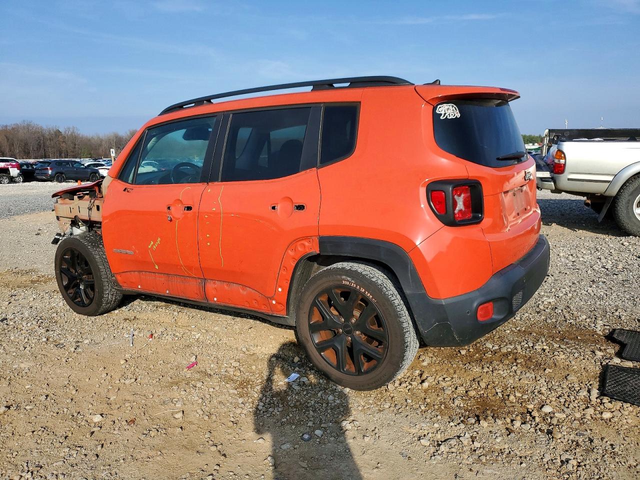 2017 JEEP RENEGADE LATITUDE photo 3