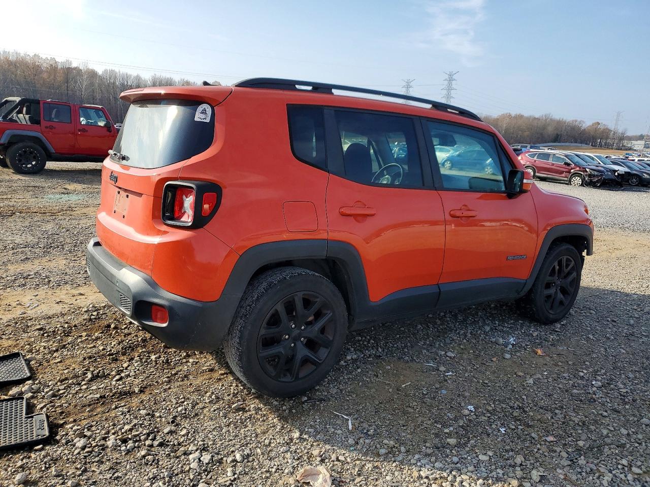 2017 JEEP RENEGADE LATITUDE photo 5