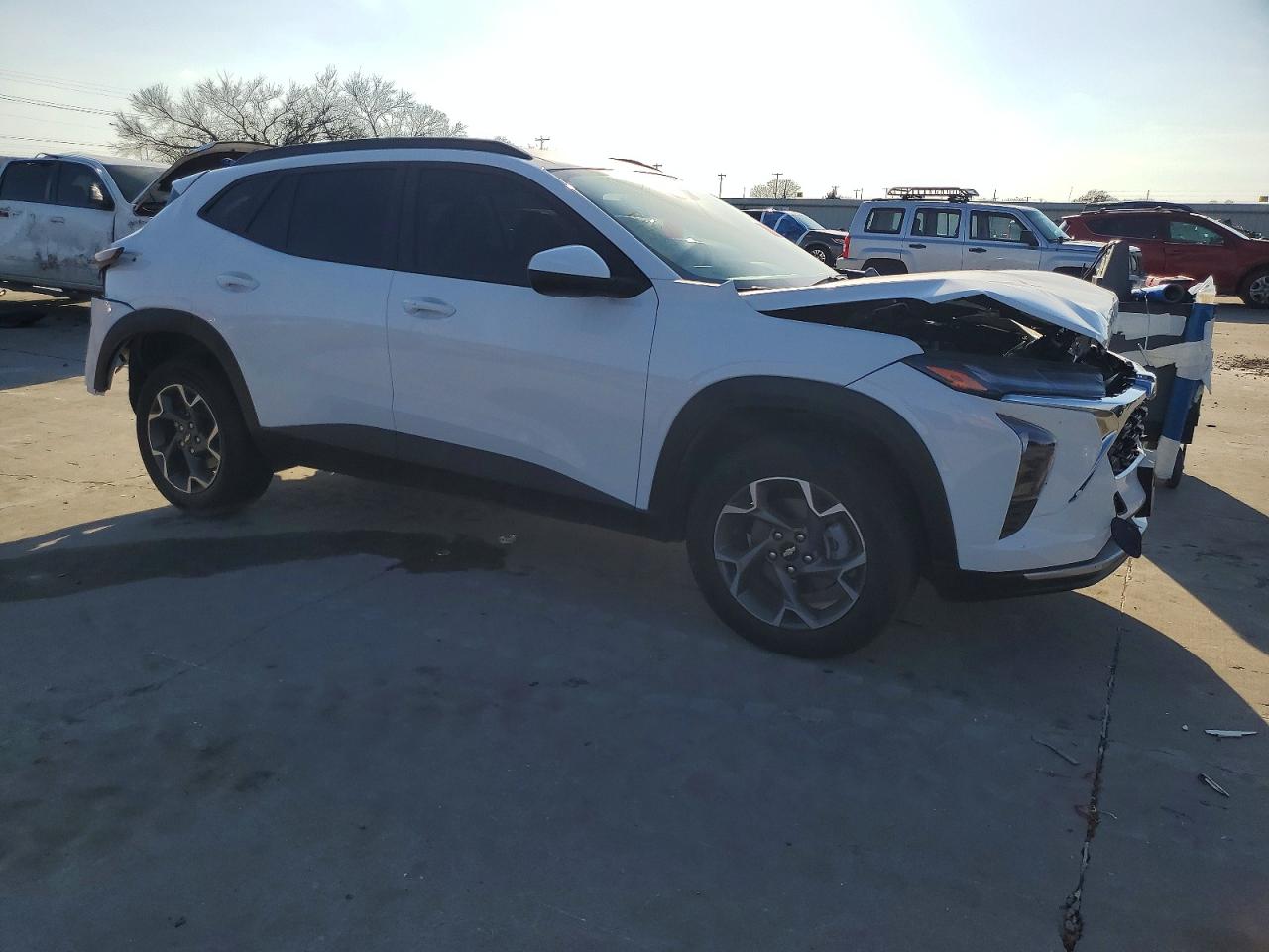 2025 CHEVROLET TRAX 1LT photo 4