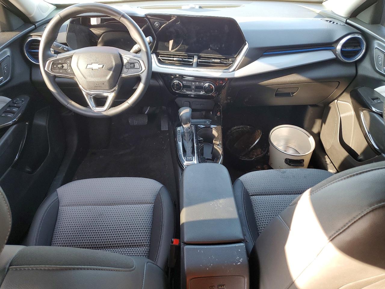 2025 CHEVROLET TRAX 1LT photo 8
