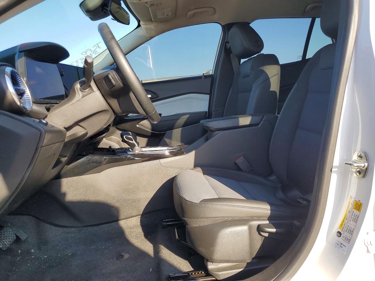 2025 CHEVROLET TRAX 1LT photo 7