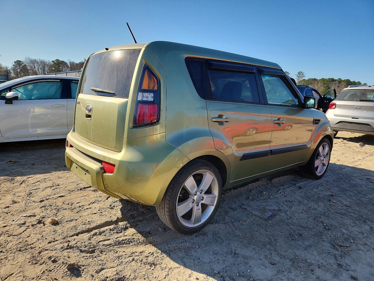 2011 KIA SOUL + photo 5